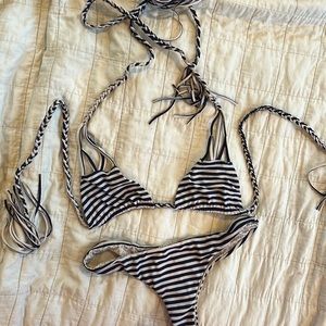 Acacia / blue striped BOTH SIZE LARGE